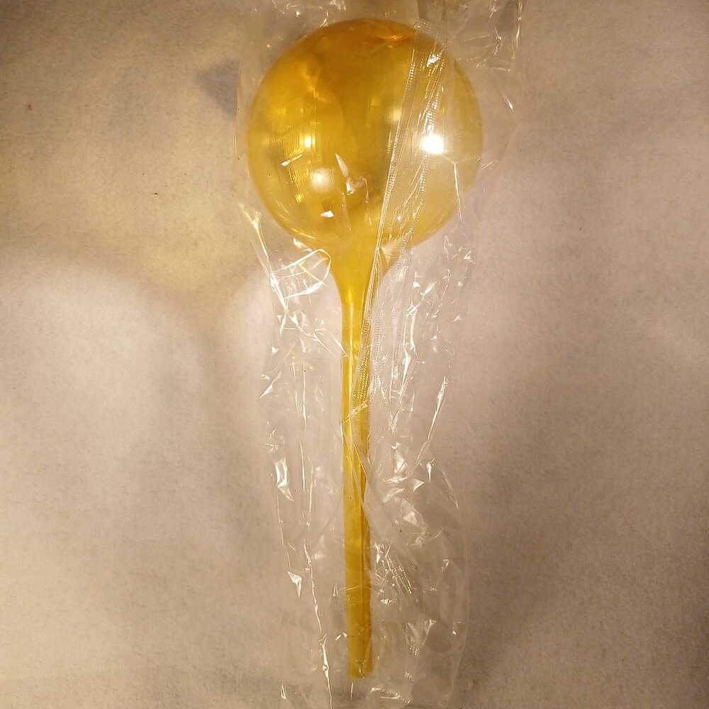 NWT Yellow Watering Globe Water Bulb Plastic Large
